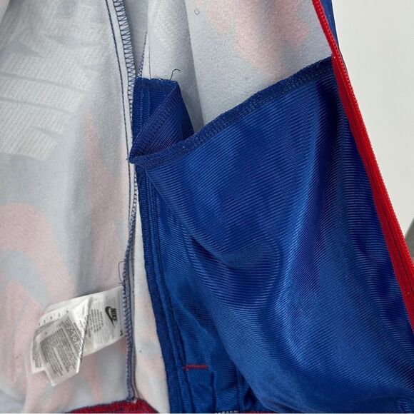 Nike Full Zip Patriotic Long Sleeve Jacket Red White and Blue Size Medium - Picture 3 of 11